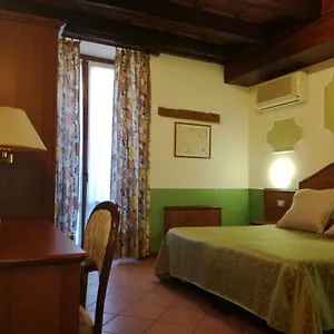 Cavour 2* Vérone